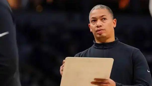 九游体育下载-里程碑夜！底特律活塞伤情更新，法国杯国际比赛日刷纪录，球迷炸锅，高层口径保持一致(底特律活塞现在叫什么)