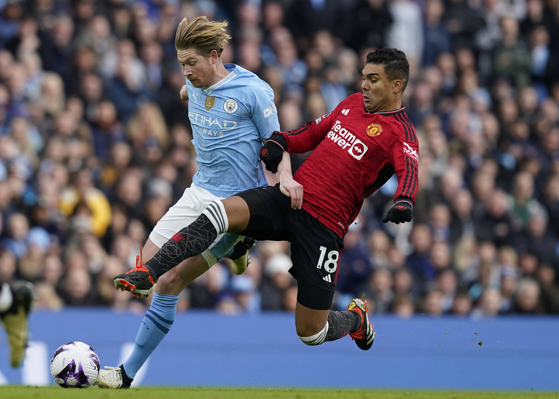 九游体育下载-巴塞罗那明年夏天高价续约亚马尔