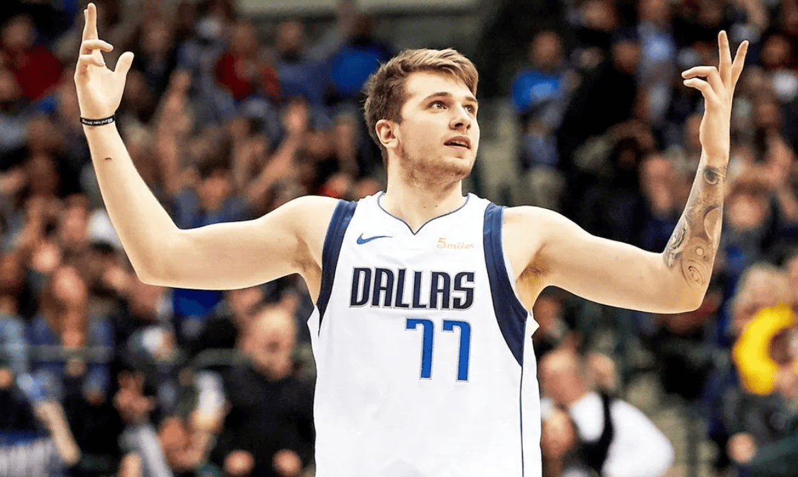 东契奇73分全场比赛回放视频中文版